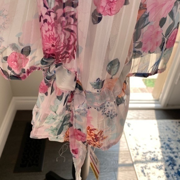 INC Floral Cold Shoulder Pleated Blouse Size XS - Picture 5 of 7